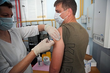 В «Газпром газораспределение Ставрополь» более 1700 сотрудников получили вакцину от коронавируса 